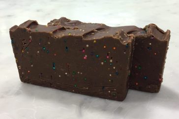 Fudge - Boxed – Back Label - chocolate-birthday-cake