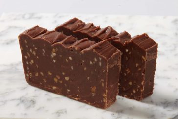 Fudge - Boxed – Front Label - chocolate-peanut-butter-crunch