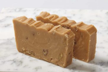 Fudge - Boxed – Back Label - maple-walnut