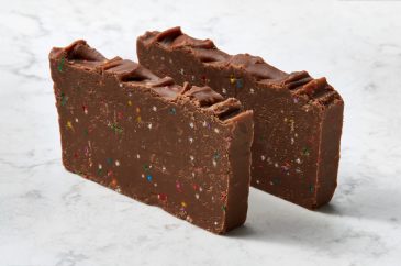 Fudge - Slices – Front Label - chocolate-birthday-cake